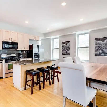 Stunning 2 Floor Penthouse Downtown Apartment